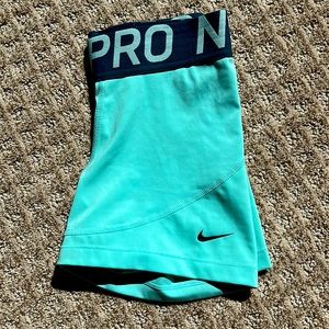 Nike Pro (Women’s 3” Shorts) - Teal/Turquoise